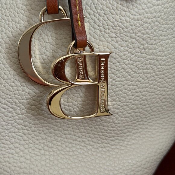 Dooney & Bourke Cream Leather Pebble Grain Handle Tote Bag + Matching Wallet - Picture 3 of 15